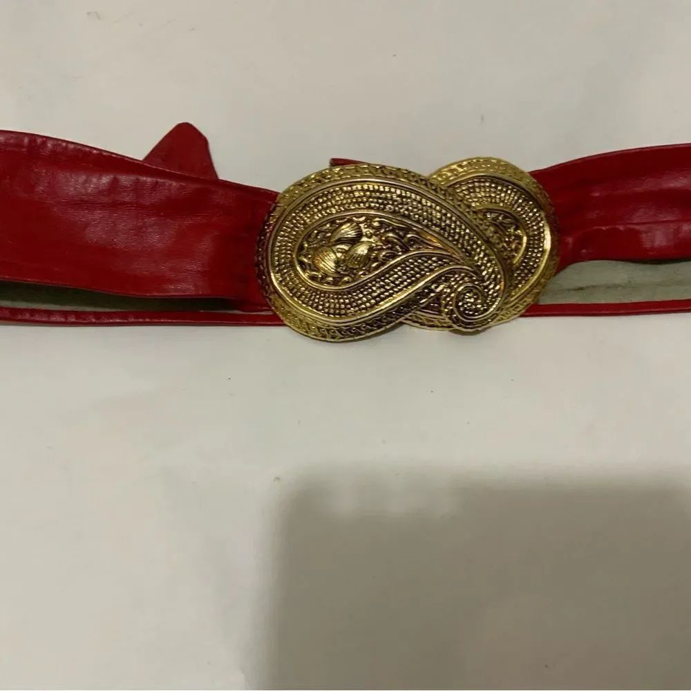 Vintage leather and brass fabulous belt “ the leather shop”